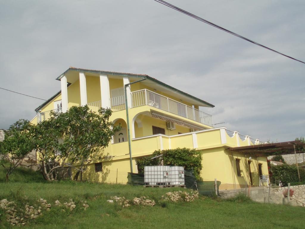 Miškovići Apartments Roza מראה חיצוני תמונה