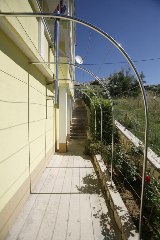 Miškovići Apartments Roza מראה חיצוני תמונה
