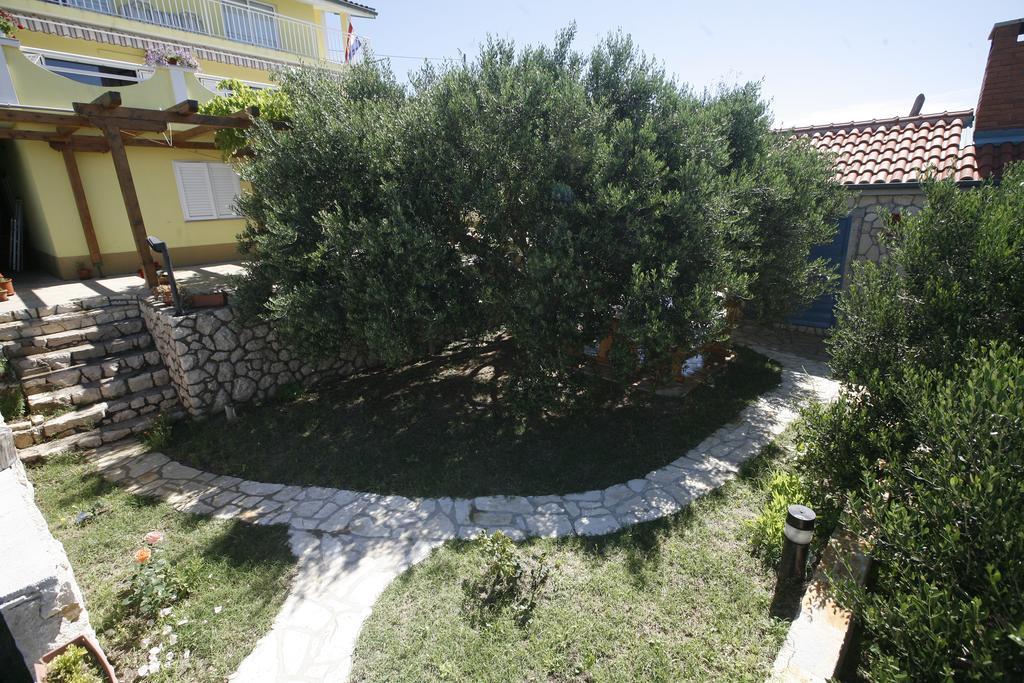 Miškovići Apartments Roza מראה חיצוני תמונה
