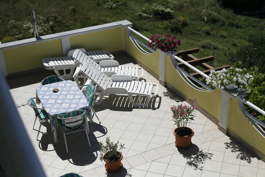 Miškovići Apartments Roza מראה חיצוני תמונה