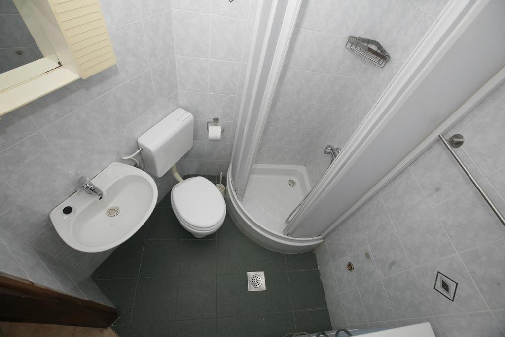 Miškovići Apartments Roza מראה חיצוני תמונה