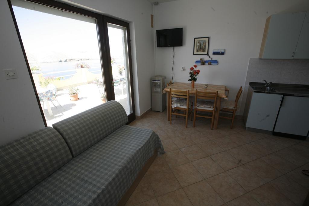 Miškovići Apartments Roza מראה חיצוני תמונה