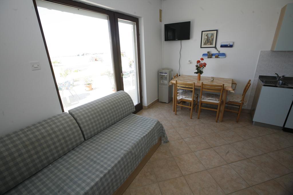 Miškovići Apartments Roza מראה חיצוני תמונה